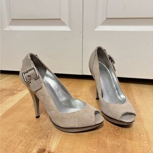 Guess Grey Y2K High Heel Pumps with Buckle Design size 7M